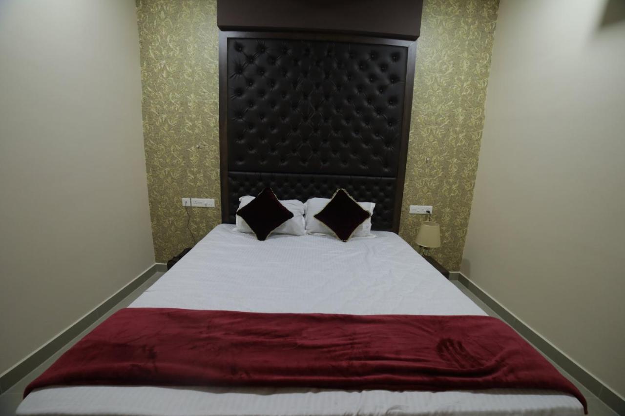 Aparthotel Shivalaya Residency à Thrissur Extérieur photo